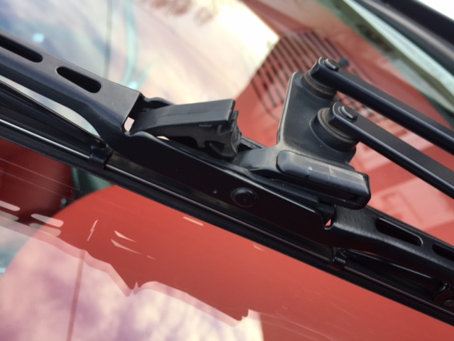 Changing Wiper Blades on a Granturismo - Page 1 - Maserati - PistonHeads