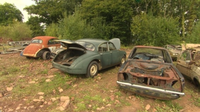 Classics left to die/rotting pics - Vol 2 - Page 50 - Classic Cars and Yesterday's Heroes - PistonHeads