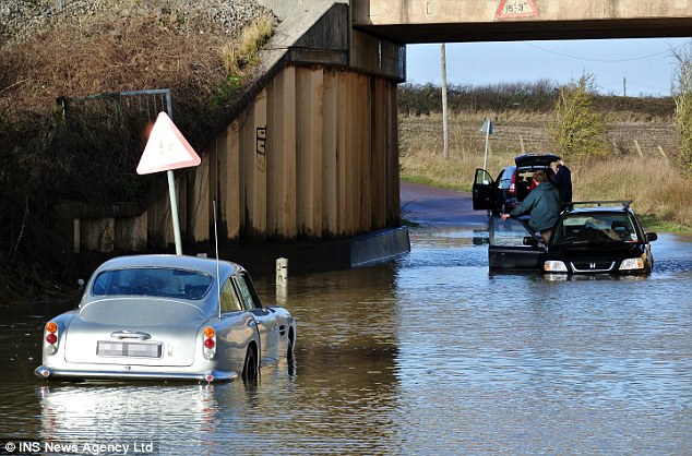 Anyone here drive their DB5 into a flood in Oxfordshire? - Page 1 - Aston Martin - PistonHeads