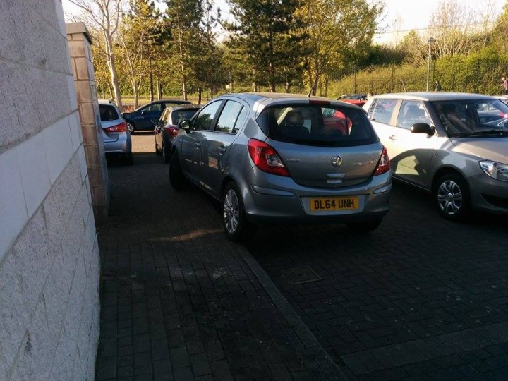 The BAD PARKING thread [vol3] - Page 140 - General Gassing - PistonHeads