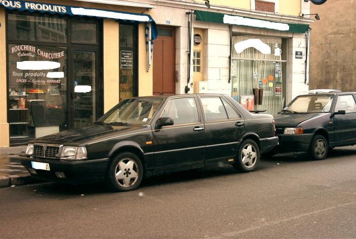 Lancia Thema 832. Lancia Thema 8.32 (Ferrari