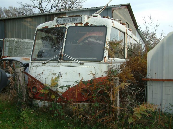 Classics left to die/rotting pics - Vol 2 - Page 81 - Classic Cars and Yesterday's Heroes - PistonHeads