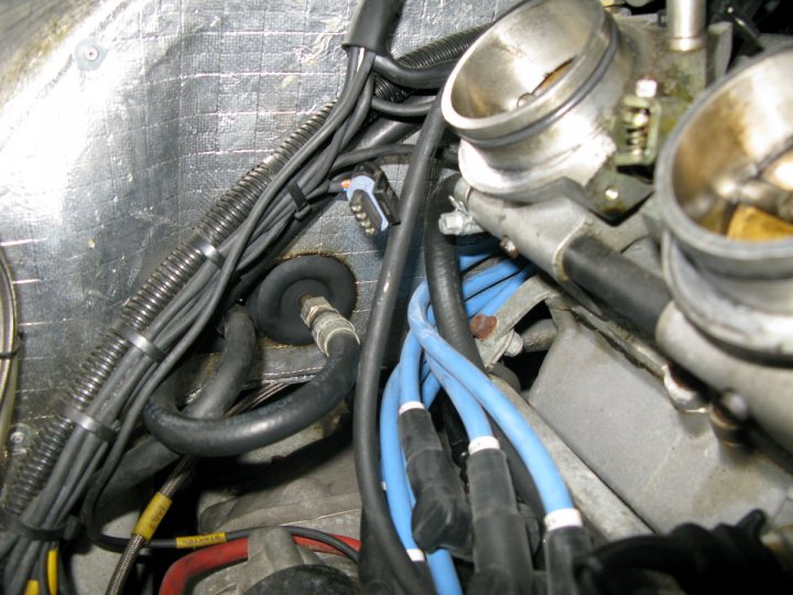 Engine Plug Bay Pistonheads Disconnected