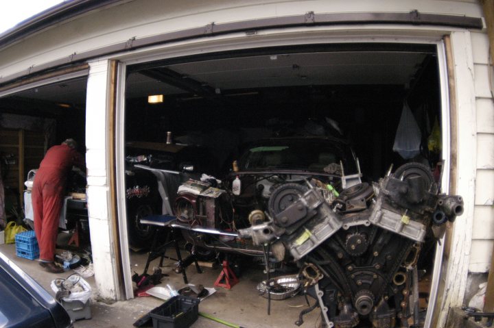 Jaguar Pistonheads Restoration Garage