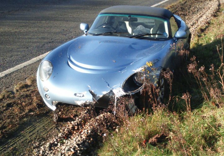 Crashed Tam, advice needed on how to go about repair.  - Page 1 - General TVR Stuff & Gossip - PistonHeads