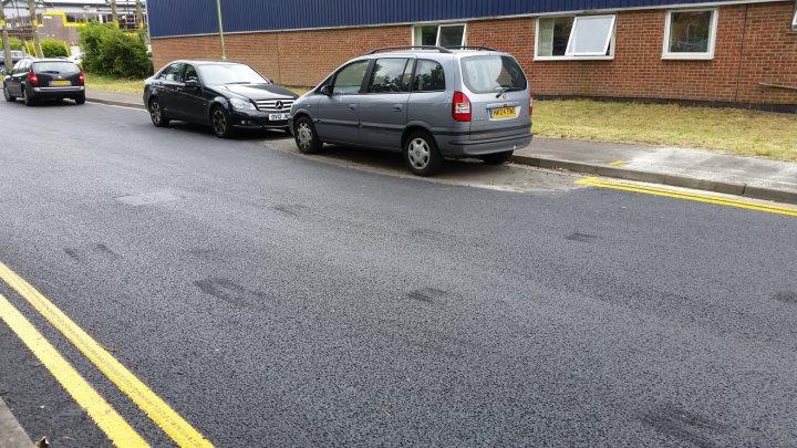 The BAD PARKING thread [vol3] - Page 344 - General Gassing - PistonHeads