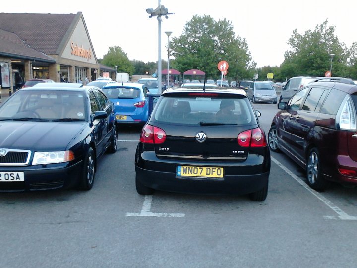 The BAD PARKING thread [vol3] - Page 79 - General Gassing - PistonHeads