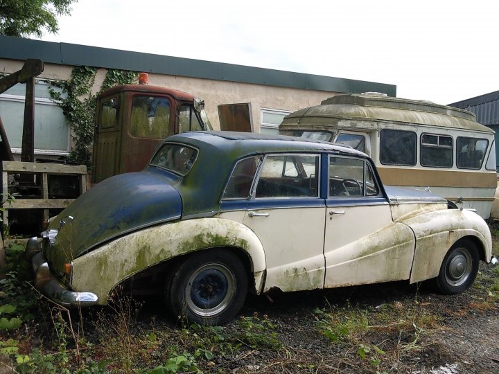 Classics left to die/rotting pics - Page 392 - Classic Cars and Yesterday's Heroes - PistonHeads