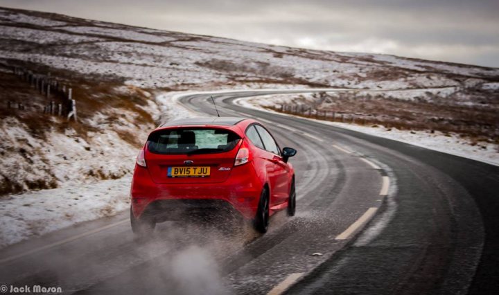2015 Fiesta Zetec S 'Red Edition' - Evo Triangle in the snow - Page 1 - Readers' Cars - PistonHeads