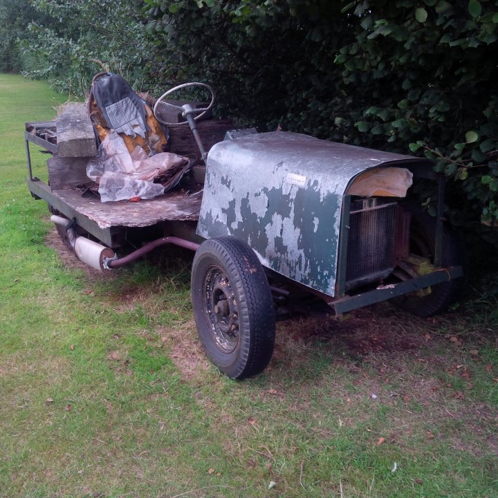 Classics left to die/rotting pics - Page 469 - Classic Cars and Yesterday's Heroes - PistonHeads