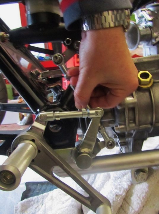 Moto Guzzi Cali Cafe Racer Build thread - Page 1 - Biker Banter - PistonHeads