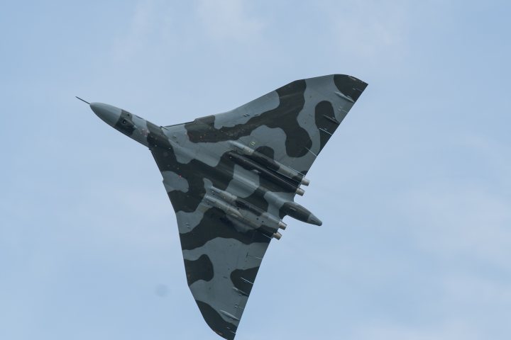 Photographing the Vulcan bomber in flight before it retires - Page 2 - Photography & Video - PistonHeads
