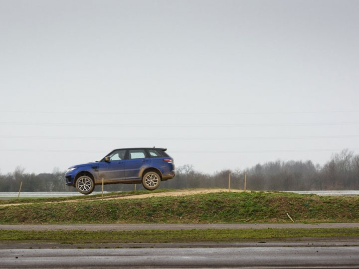 RE: Range Rover SVR vs. rallycross track - Page 1 - General Gassing - PistonHeads