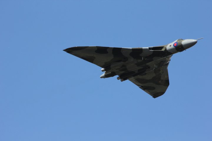 XH558.......... - Page 260 - Boats, Planes & Trains - PistonHeads