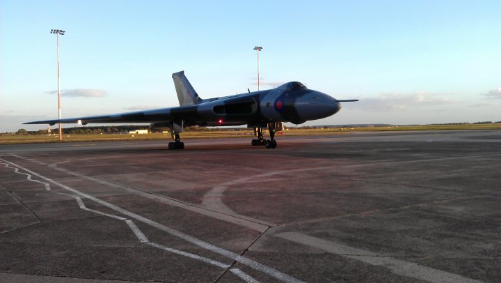XH558.......... - Page 185 - Boats, Planes & Trains - PistonHeads