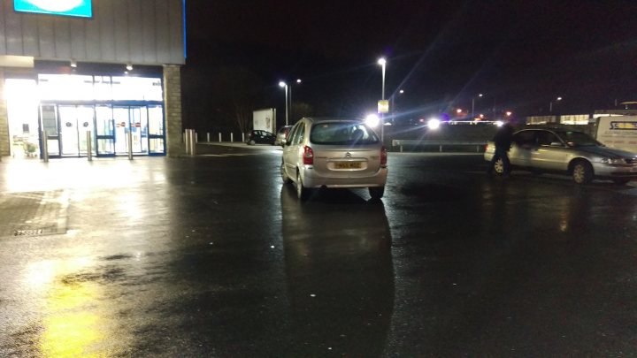 The BAD PARKING thread [vol3] - Page 251 - General Gassing - PistonHeads
