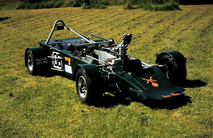 Barry Pike F750 JGSmk111 racer - Page 1 - UK Club Motorsport - PistonHeads