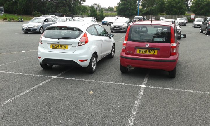 The BAD PARKING thread [vol3] - Page 172 - General Gassing - PistonHeads