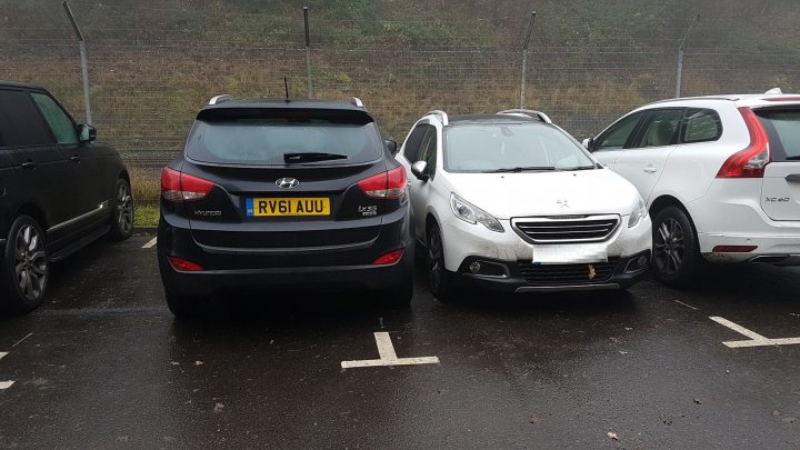 The BAD PARKING thread [vol3] - Page 419 - General Gassing - PistonHeads