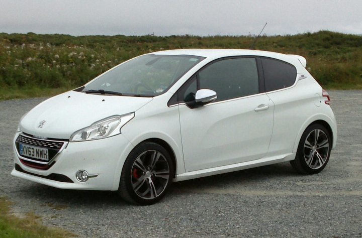 Peugeot 208 GTi - Page 1 - French Bred - PistonHeads