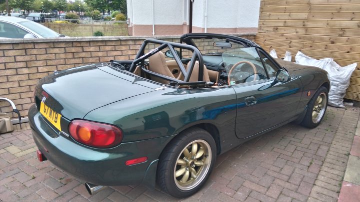 What rollbar do you lot have? And thoughts on this? - Page 2 - Mazda MX5/Eunos/Miata - PistonHeads