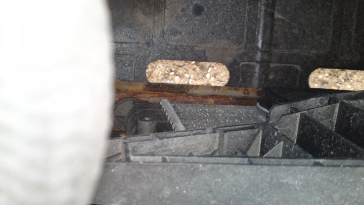 A dirty oven in a kitchen with a wooden floor - Pistonheads