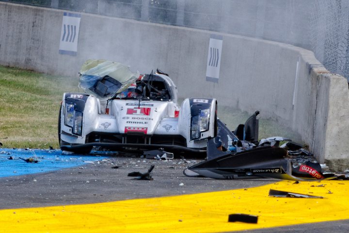 Duval crash pictures - Page 1 - Le Mans - PistonHeads
