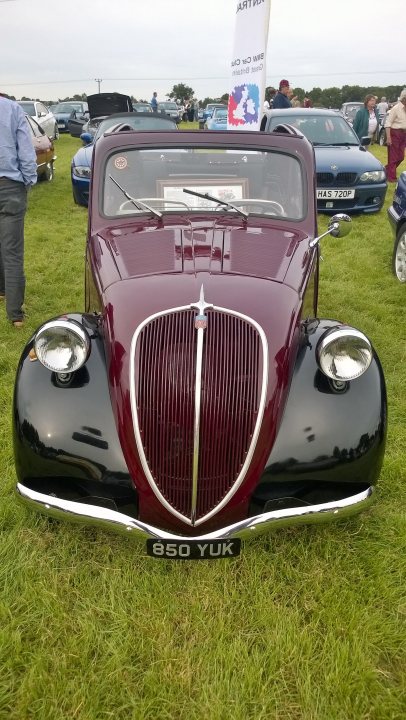 Earls Barton classic car meet  - Page 1 - Northamptonshire - PistonHeads