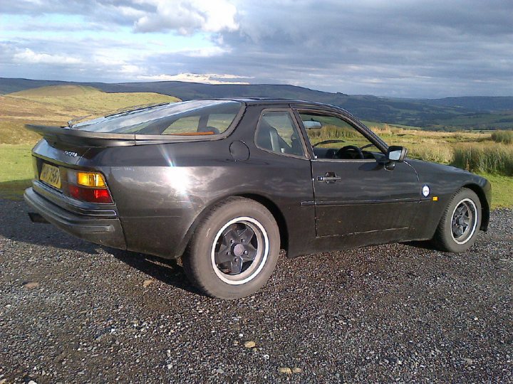 RE: Spotted: Porsche 944 - Page 1 - General Gassing - PistonHeads