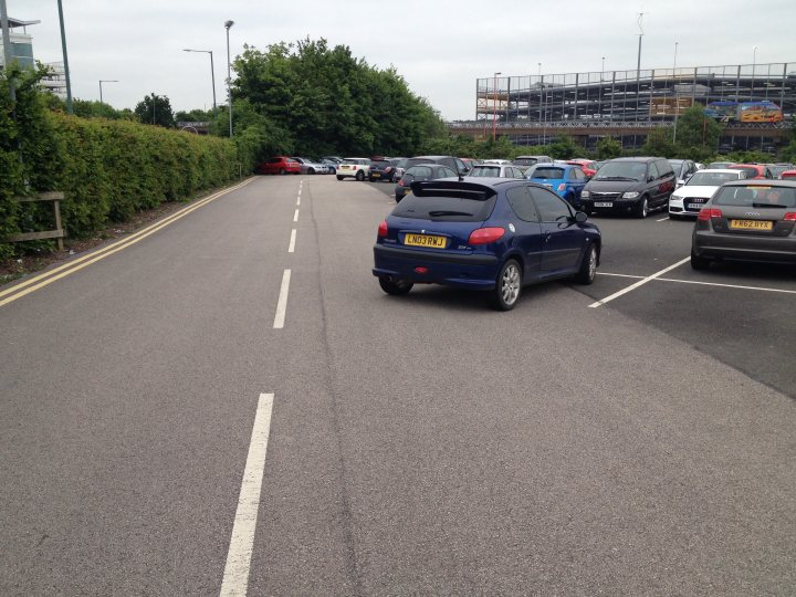 The BAD PARKING thread [vol3] - Page 331 - General Gassing - PistonHeads