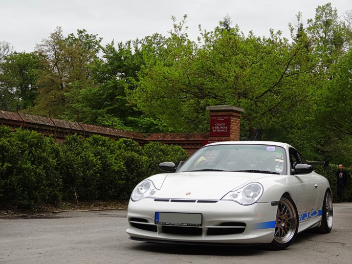 views on white 911's - Page 1 - Porsche General - PistonHeads