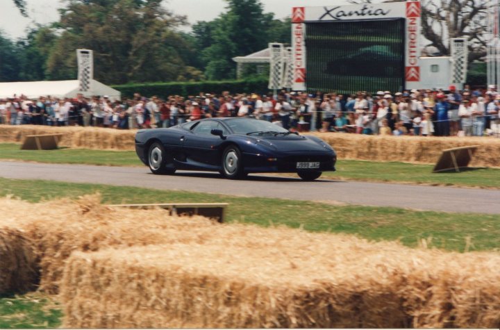 RE: PH Blog: meeting the XJ220 - Page 3 - General Gassing - PistonHeads