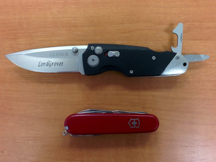 Do you (non-preppers) regularly carry a pocket knife/tool? - Page 3 - The Lounge - PistonHeads