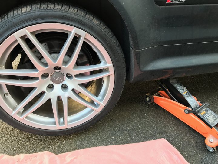 Replacing rear discs and pads on Audi RS4 B7 Cab - Page 1 - Audi, VW, Seat & Skoda - PistonHeads