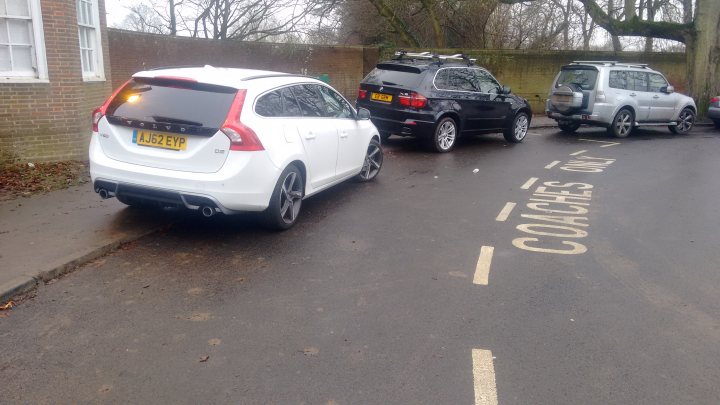 The BAD PARKING thread [vol3] - Page 406 - General Gassing - PistonHeads