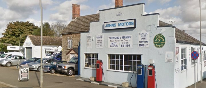 The Humer Unbeam Interesting Filling Stations Thread - Page 23 - General Gassing - PistonHeads