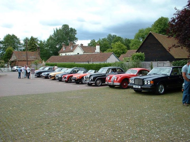 Classic Car meet at The Bull Inn Stanford Dingly. - Page 4 - Classic Cars and Yesterday's Heroes - PistonHeads
