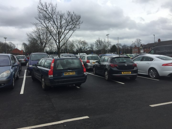 The BAD PARKING thread [vol3] - Page 456 - General Gassing - PistonHeads