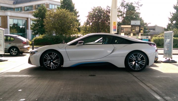 i8 in the flesh....photos - Page 2 - BMW General - PistonHeads