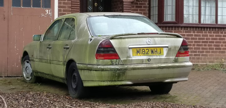 Spotted Ordinary Abandoned Vehicles - Page 19 - General Gassing - PistonHeads