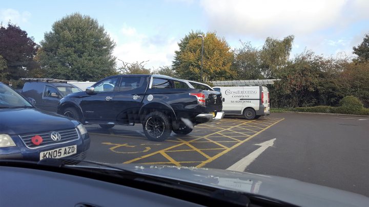 The BAD PARKING thread [vol3] - Page 381 - General Gassing - PistonHeads
