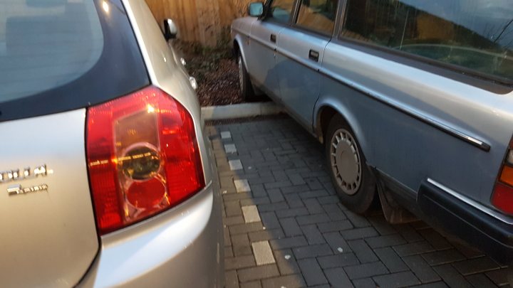 The BAD PARKING thread [vol3] - Page 408 - General Gassing - PistonHeads