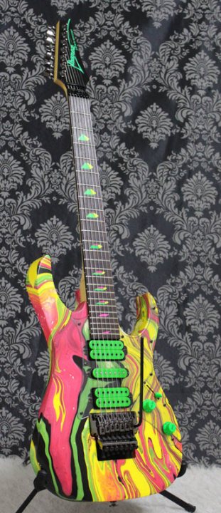 Steve Vai 'swirled' guitar - UK - Page 1 - Music - PistonHeads