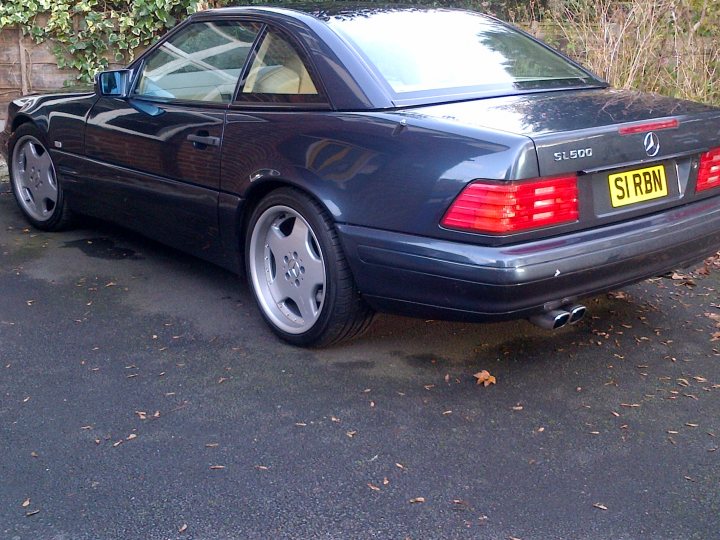 Should have posted here:- SL500/320 - Page 5 - Mercedes - PistonHeads