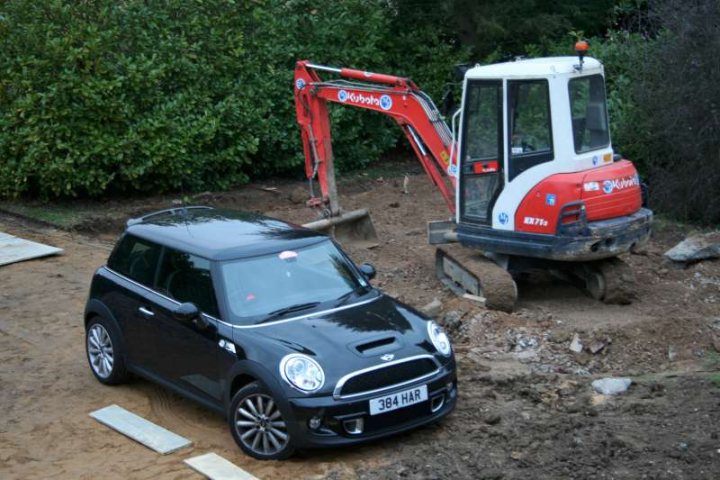 Anybody seen my digger? - Page 1 - Herts, Beds, Bucks & Cambs - PistonHeads