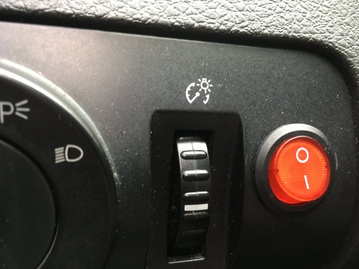 Mysterious red switch in Mustang GT (2006) - Page 1 - Mustangs - PistonHeads