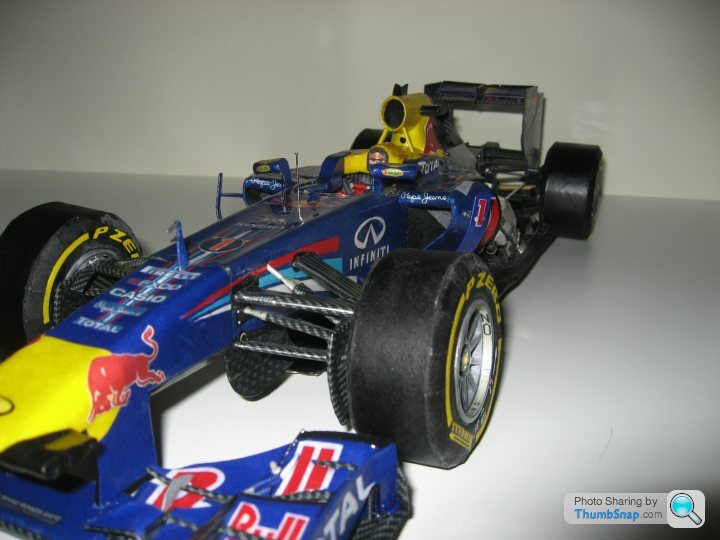 F1 Red Bull - PapaPaper