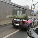 UK plated McLaren with Xmas tree. Anyone from here?  - Page 1 - General Gassing - PistonHeads