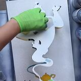 Magic spray paint art