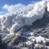 Amazing view of an avalanche!